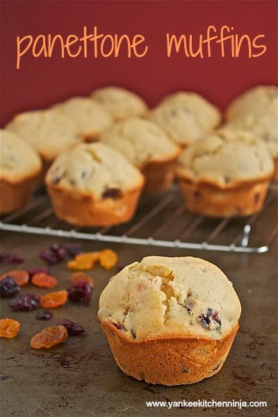 Panettone muffins -- from the Yankee Kitchen Ninja Panettone Muffins, Easy Panettone Recipe, Fast Easy Breakfast, Panettone Recipe, Fast Dessert Recipes, Baked Breakfast, Recipes For Christmas, Tin Recipes, Easy Breakfast Recipes