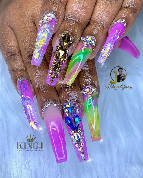 Mardi Gras Nails Acrylic, Mardi Gras Nails Ideas, Mardi Gras Nails Design, Nails Ideas Purple, Walk Ins Welcome, Mardi Gras Nails, Sassy Nails, Nail Sets, Costume Women