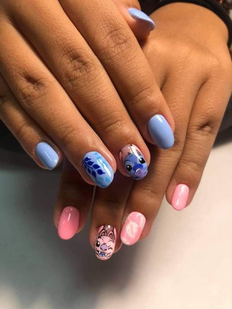 Short Acrylic Nails Stitch, Blue Nails Disney, Stitch Fake Nails, Stitch And Angel Nail Art, Stitch Fingernails, Nails Design Stitch, Stitch Almond Nails, Stitch Nails Disney Short, Kilo And Stitch Nails