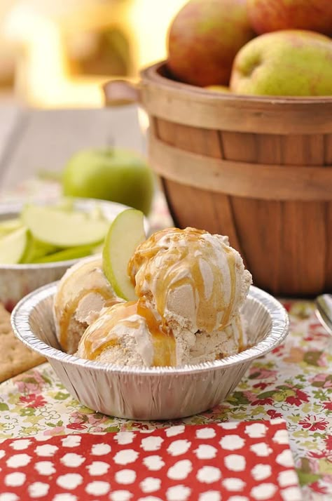 All the flavors of apple pie ala mode in one place with this Apple Pie Ice Cream. A cinnamon based ice cream laced with chunks of apple and cinnamon graham crackers. Apple Pie With Ice Cream, Apple Pie And Ice Cream, Cinnamon Apples With Ice Cream, Apple Pie With Ice Cream On Top, Apple Pie With Ice Cream Aesthetic, Fall Pies Recipes, Apple Pie Ice Cream, Apple Ice Cream, Ice Cream Pie Recipe