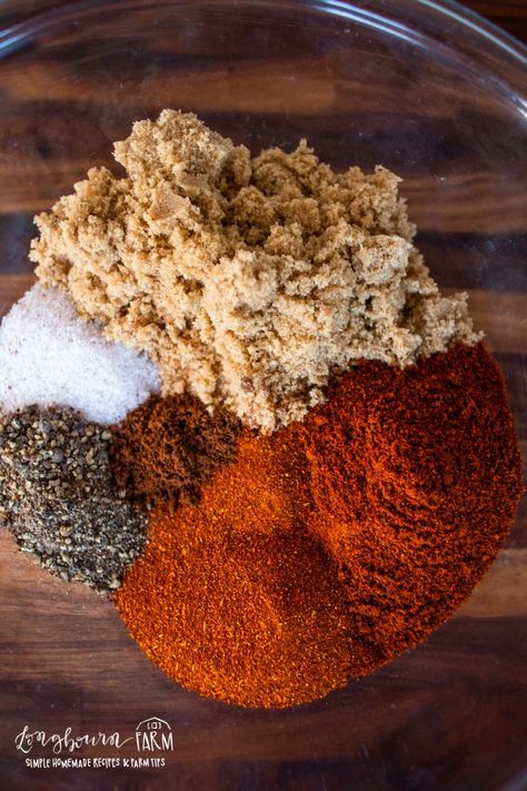 Kick up your grilling game with the best BBQ rub mixture. Made from simple pantry spices and sugar, this blend is truly unique and wonderful. It just takes a minute to make up a batch that you can use for several tasty recipes. Pork Rub Recipe, Pork Oven, Pork Dry Rubs, Pork Spices, Homemade Taco Seasoning Recipe, Cook Meat, Bbq Spice, Dry Rub Recipes, Blackened Seasoning