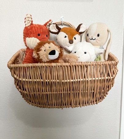 Stuffed Animal Storage Hanging Baskets, Display Stuffed Animals Ideas, Hanging Baskets For Stuffed Animals, Stuffed Animal Storage Baskets, Stuffed Animal Wall Basket, Stuffed Animal Storage Ideas For Adults, Wall Basket Stuffed Animals, Wall Stuffed Animal Storage, Wall Basket For Stuffed Animals