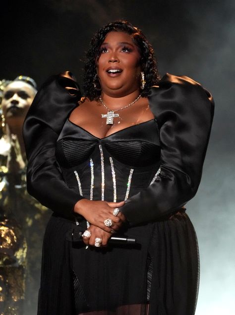 Lizzo's 2023 Grammys Performance Will Make You Feel Beyond "Special" 2023 Grammys, Grammys Performance, Body Positive Photography, Movie Releases, She Song, Celebrity Entertainment, Grammy Awards, Body Positivity, Make You Feel