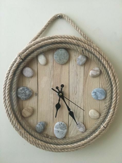 Stones Craft, Garden Pebbles, Stone Pictures Pebble Art, Driftwood Art Diy, Diy Rock Art, Driftwood Wall, Garden Decor Ideas, Diy Clock Wall, Macrame Curtain