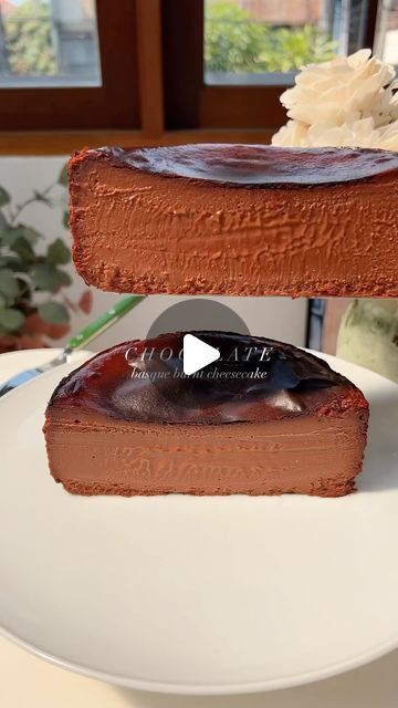 41K views · 2.9K likes | Pastryplateform on Instagram: "Chocolate Basque Cheesecake❣️  By @soohyunlees   440g cream cheese, room temp 95g sugar 8g cocoa powder (I used Valrhona) 1 tsp. vanilla extract 1/8 tsp. salt 3 large eggs (~165g), room temp 180g dark chocolate (I used Guanaja 70%) 240g whipping cream, warm (35% fat)  1. Preheat the oven to 240C. Place the cream cheese in a large bowl and mix with a spatula until smooth.  2. Add the sugar and mix until well combined. 3. Sift the cocoa powder and add it to the cream cheese mixture. Add vanilla and salt. 4. Add the eggs one at a time, mixing well after each addition.  5. Melt the chocolate in a separate bowl and pour into the batter.  6. Heat the whipping cream to about 50C (warm) and add to the batter in three times, mixing well after Basque Cheesecake, Almond Tart, 3 Eggs, Whipping Cream, Chocolate Cheesecake, Chocolate Cream, Large Bowl, Cocoa Powder, Whipped Cream