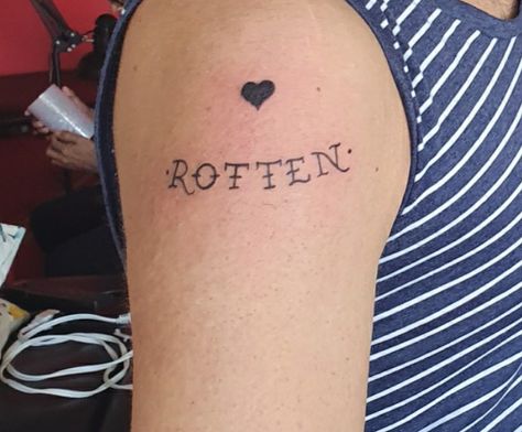 Rotten Tattoo, Pretty Tattoos For Women, Tattoos Ideas, Pretty Tattoos, Back Tattoo, Tattoos And Piercings, Cool Tattoos, Tattoos For Women, Tatting