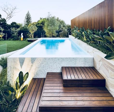 Kleiner Pool Design, Piscina Interior, Above Ground Pool Landscaping, Small Pool Design, Backyard Pool Landscaping, Above Ground Swimming Pools, Small Pools, Backyard Pool Designs, Swimming Pools Backyard