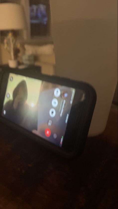 Facetime Best Friend, Facetiming Friends Aesthetic, Paisley Core, Facetime With Friends, Facetime Aesthetic, Zoe Core, Long Distance Best Friend, Luxury Birthday Gifts, Watercolor Eyes