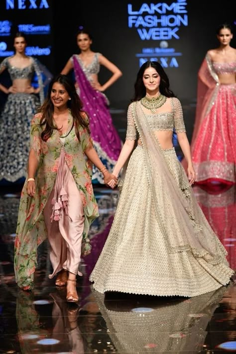 Ananya Pandey Lehenga, Ivory Bridal Lehenga, Reception Lehengas, Ivory Lehenga, Handwork Lehenga, Evening Reception, Ananya Pandey, Anushree Reddy, Simple Lehenga