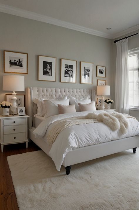 Charleston Bedroom, White Bedroom Decor Ideas, Decorating A Small Bedroom, Couple's Bedroom, White And Silver Bedroom, Silver Bedroom Decor, Compact Bedroom, White Bedroom Ideas, All White Bedroom