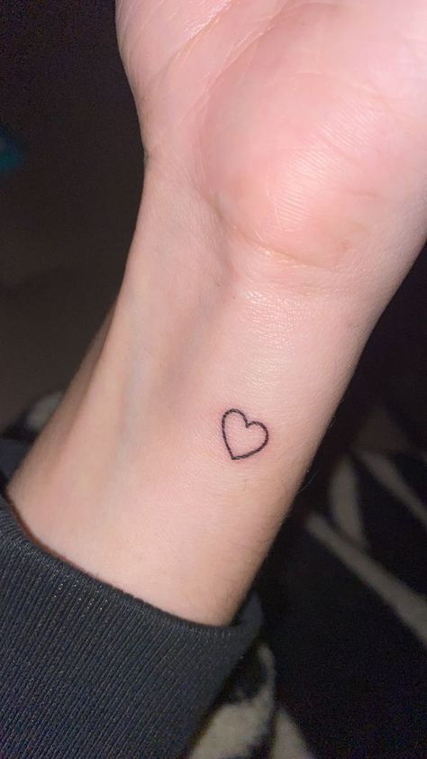 Tattoo Heart On Wrist, Mini Tats Wrist, Hearts On Wrist Tattoo, Heart On Wrist Tattoo, Mini Tattoos Heart, Small Heart Tattoo On Wrist, Infinity Wrist Tattoo, Mini Wrist Tattoos, Wrist Heart Tattoo