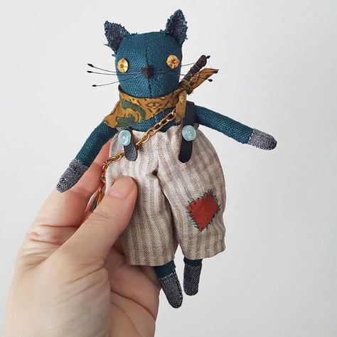 Ann Wood, Memory Bear, Cat Doll, Tiny Dolls, Hello Dolly, Fabric Animals, Textile Doll, Doll Shop, Fairy Dolls