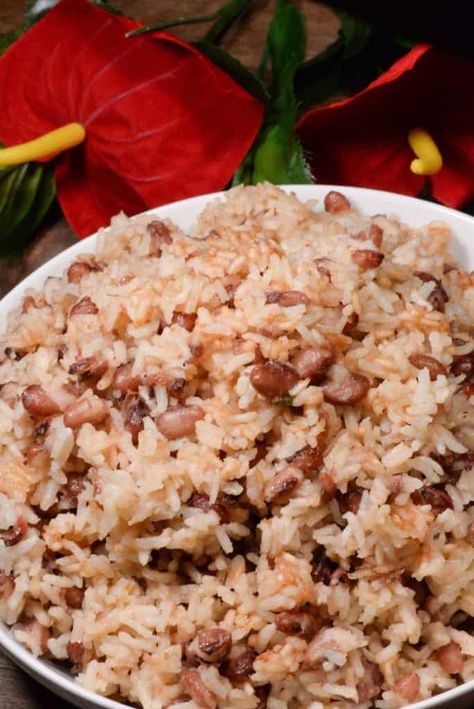 Haitian Rice, Red Beans And Rice, Haitian Food Recipes, Rice And Beans, Beans And Rice, Meal Of The Day, Caribbean Recipes, Easy Dinners, Red Beans