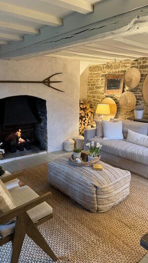 Projects — Osborn Interiors Country Snug Room Ideas, Scotland Cottage Interior, Osborn Interiors, Cotswold Interior, Cotswolds Interior, Cotswold Cottage Interior, Cotswolds House, Scotland Cottage, Cotswold Cottage