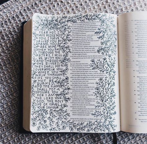 Isaiah 1, Bible Journaling Ideas Drawings, Bible Doodling, Bible Journal Notes, Inspire Bible Journaling, Bible Study Notebook, Christian Bible Study, Bible Time, Bible Study Journal