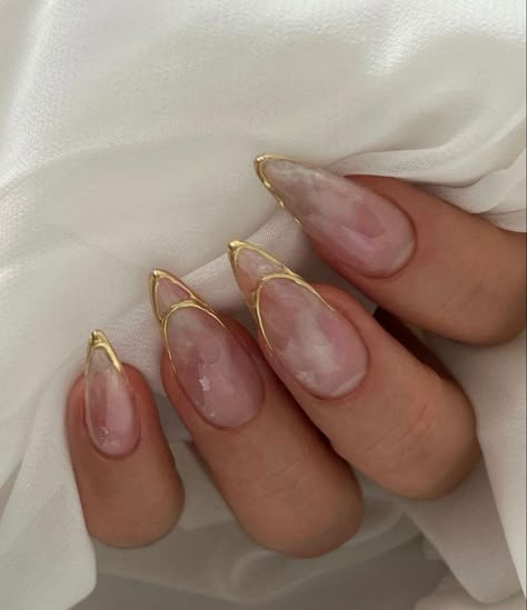 Nail Jelly, Gold Nail Designs, Almond Shape Nails, Classy Acrylic Nails, Color Nails, Shiny Nails, Dipped Nails, Elegant Nails, Luxury Nails