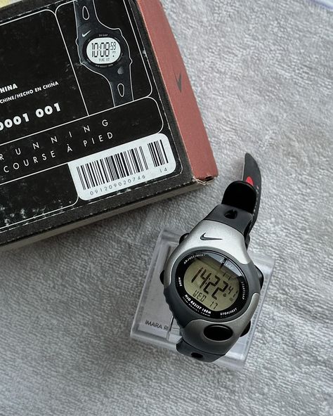 Y2K Nike Triax Super Digital Watch Condition: 10/10 (fullbox) SOLD ♻️ DM for Detail ♻️ Nike Triax Watch, Nike Watch, Vintage Nike Windbreaker, Guys Fashion Casual, Accessory Inspo, Nike Windbreaker, Birthday List, Digital Watch, Vintage Nike