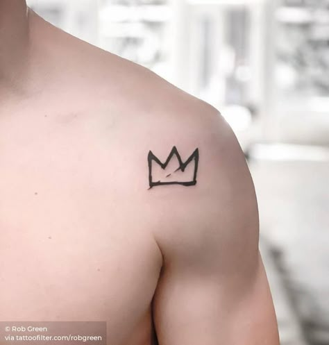 Basquiat crown. Basquiat Crown Tattoo, Coronas Tattoo, Basquiat Tattoo, New York Culture, England Tattoo, Crown Tattoo Men, Basquiat Crown, Small Crown Tattoo, Word Tattoo Ideas