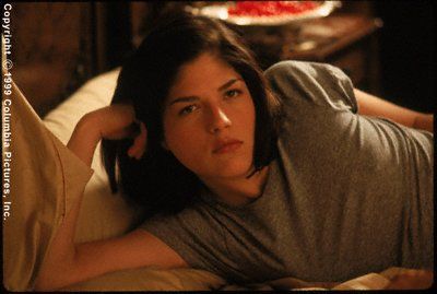 Cruel Intentions (1999) - Selma Blair as Cecile Caldwell Selma Blair Cruel Intentions, Cruel Intentions Cecile, Selma Blair 90s, Salma Blair, Ryan Phillipe, 1990s Films, Dream Woman, Never Been Kissed, Justin Long