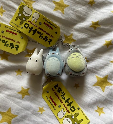 totoro studio ghibli keychains Studio Ghibli Things To Buy, Studio Ghibli Trinkets, Studio Ghibli Items, Studio Ghibli Accessories, Studio Ghibli Things, Studio Ghibli Plushies, Studio Ghibli Gifts, Studio Ghibli Core, Studio Ghibli Stuff