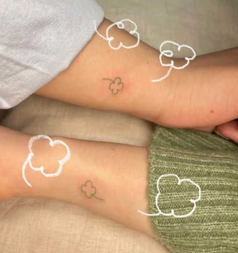 Clover Tattoo, Cute Tiny Tattoos, Jewelry Tattoo, Subtle Tattoos, Simplistic Tattoos, Matching Tattoos, Pretty Tattoos, Tiny Tattoos, Cute Tattoos