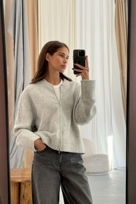 Soft Fashion, Autumn Fits, Sports Luxe, Cardigan Outfits, Exeter, Autumn Outfit, Outfit Inspo Fall, Knit Outfit, Fall Winter Outfits