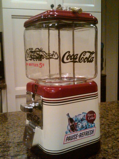 Vintage restored "Coca Cola" Gumball Machine Coca Cola Merchandise, Cocoa Cola, Coca Cola Kitchen, Coke Machine, Coke Collectibles, Coca Cola Decor, Gumball Machines, Always Coca Cola, Coca Cola Ad