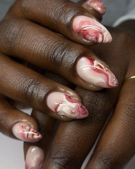 Someone called this marble strawberry cheesecake 🍓🍰 Marble Tip Nails, Marble Gel Nails, Tip Nails, Art Courses, Marble Nails, Strawberry Cheesecake, Heart Nails, Pink Marble, Nail Tips