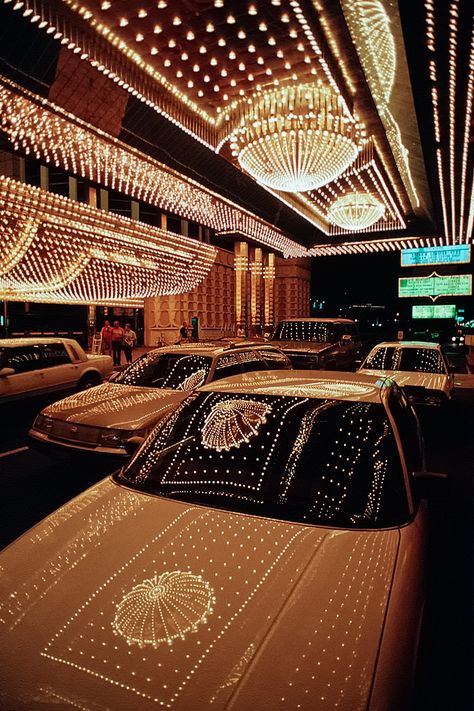 aladdin hotel and casino - las vegas (1992) Midnight Artwork, Vegas Drinks, Casino Lights, Las Vegas Aesthetic, Luxury Casino, American Neon, Vegas Vibes, Vegas Aesthetic, Las Vegas Vintage