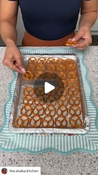 A Taste of the Kawarthas on Instagram: "Pretzel bark! So easy and delicious. Thanks to @the.shaba.kitchen for showing us this!

#pretzels #pretzel #snacks #snacks #dessert #desserts #recipe #recipes #recipeshare #entertaining #potluck #partyideas #summervibes #thekawarthas #buckhorn #kawarthalakes #bobcaygeon #ptbo #ptbocanada #peterborough #peterboroughontario #bridgenorth #cottagelifestyle #cottagelife #cottagestyle #lakesideliving #lakefieldontario  #ontario #magazine #lifestylemagazine" Pretzel With Chocolate, Pretzel Magic Bars, White Chocolate Pretzel Bark, Pretzel Cracker Bark, Pretzel Pacifier Snacks, How To Dip Pretzel Rods, Pretzel Bark Recipes, Christmas Bark Recipes, Peterborough Ontario