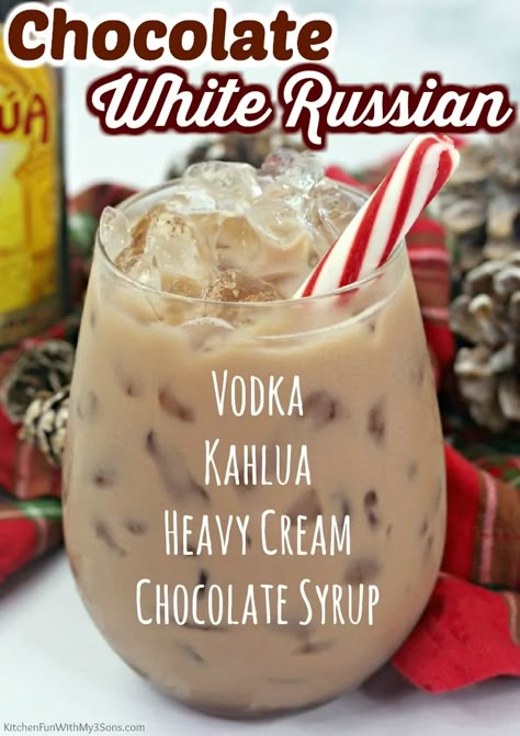 Chocolate White Russian, White Russian Recipe, White Russian Recipes, Christmas Drinks Alcohol Recipes, Christmas Drinks Recipes, Christmas Drinks Alcohol, Yummy Alcoholic Drinks, Mixed Drinks Alcohol, Liquor Drinks