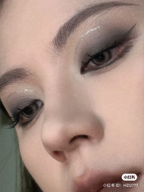 Black Korean Makeup, Black Makeup Looks, White Eye Makeup, Grey Eye Makeup, Club Makeup, Monolid Makeup, Black And White Makeup, Black Eye Makeup, Concert Makeup