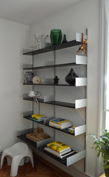 Vitsoe Shelving, Vintage Shelves, Cabinet With Sliding Doors, Modular Shelving System, Corner Shelving Unit, Antique Shelves, Minimal Bedroom, Dieter Rams, Vintage Shelf