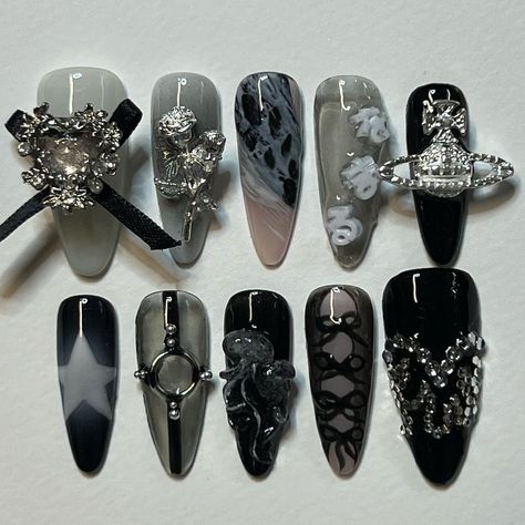 IG: nailedbykani Punk Rock Nails, Res Nails, Butterfly Press On Nails, Nails Gothic, Nails Goth, Rock Nails, Nail Charm, Punk Nails, Gothic Nails