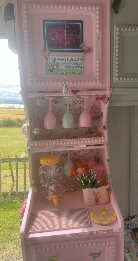 Scottie Camper, Pink Caravan, Shabby Chic Campers, Pink Trailer, Backyard Vacation, Strawberry Sugar, Caravan Makeover, Rv Bus, Pink Cottage