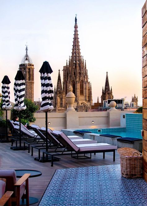 H10 Madison Hotel - Barcelona's Best Luxury on a Budget Hotel Barcelona Hotel, Budget Luxury, Things To Do In Barcelona, Hotel Barcelona, Portugal Trip, To Do In Barcelona, Catch Flights, Modernist Architects, Hilton Hotels