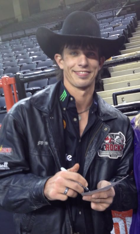 Jb Mauney Aesthetic, Jb Mauney Tattoos, Tobias And Guy Comic, Jb Mauney, Pbr Bull Riders, Pbr Bull Riding, Lane Frost, Dapper Gentleman Style, Professional Bull Riders