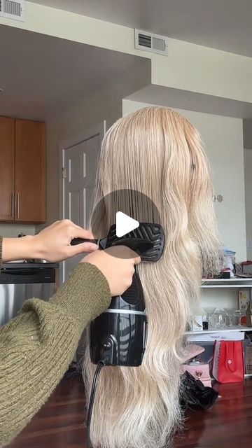 Afsisterwig store on Instagram: "How to take of your tangled sythetic wigs😎😘 Cr: zoeamira1 (tok) . Here we have what you want to know about wigs and hair🙌 DM for wig link💃 #linkinbio  ------------------------------ Wig experts and hair factory owners🤍  #syntheticwigs #wigdetangling #wigtips #wigtutorial" How To Style A Wig, Wig Tutorials, Elegant Dresses For Women, Long Wigs, How To Take, How To Style, Synthetic Wigs, Tangled, Elegant Dresses