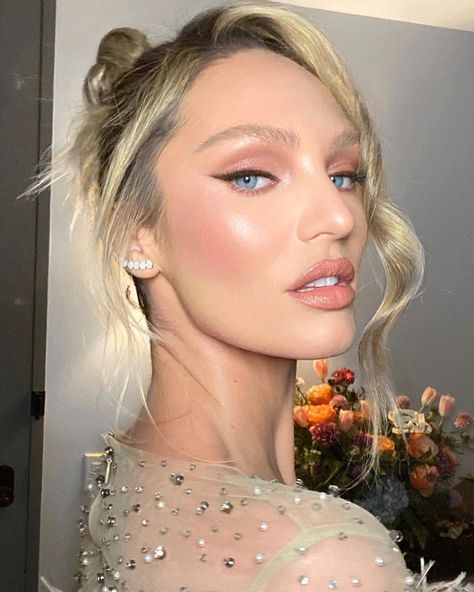 Makeup Artist Patrick Ta on Instagram: “The One And Only @angelcandices Hair By @laurapolko Makeup By @patrickta Assisted By @livmadorma Styled By @elizabethsulcer Foundation By…” Wedding Hairstyles And Makeup, Bold Eye Makeup, Eyeshadow For Blue Eyes, Patrick Ta, Spring Hair Color, Personal Color, Dior Makeup, Nude Makeup, Candice Swanepoel