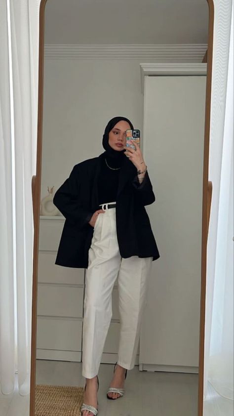 Business Casual Outfits For Hijabi Women, Business Casual Modest Outfits, Smart Hijabi Outfits, Smart Casual Women Hijab, Business Casual Outfits Hijab, Hijabi Outfits Casual Simple, Work Outfits Women Hijab, Hijabi Office Outfits, Hijab Work Outfit