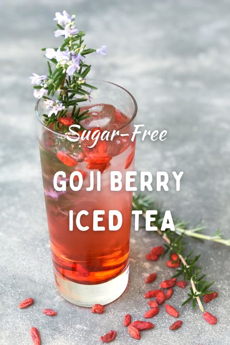 When it comes to tea, this is one of my favorites to make. This yummy, refreshing and antioxidant rich goji berry tea is sure to give you major Gwyneth Paltrow vibes. Add fresh herbs like mint for an added burst of flavor. Recipes With Goji Berries, Dried Goji Berry Recipes, Goji Berries Recipes, Yea Recipes, Antioxidant Recipes, Berry Tea Recipe, Goji Berry Tea, Antioxidant Tea, Berry Iced Tea