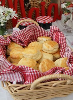 Cowboy rodeo theme on Pinterest | Cowboy Party, Western Parties ... Country Biscuits, Country Western Parties, Farm Week, Southern Bbq, Country Picnic, Barnyard Birthday Party, Country Birthday, Country Party, Western Theme Party