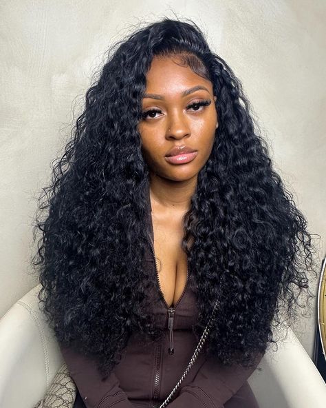 Pretty curls😍Love the amazing flip over sew in from stylist @stylesby.mecee🔥   Follow @bombtress_hair for more hair inspiration💕  Grab bomb bundles and get this inspired look🤩  . . . . . . . . . . . #explore #flipover #flipovermethod #waterwavehair #waterwavewig #leaveoutsewin #lacefrontwig #wetnwavy #sewinweave #wigunits #wiginstall #lacewigs #lacefrontalwig #issawig #blackhairmag #wigsforsale #naturalsewin #frontalunits #frontalwig #humanhairwigs #traditionalsewin #hdlace #hdwigs #sewin Sew In Hairstyles With Curls, Sew In Hairstyles Water Wave, Flipover Sewin Curly Hair, Loose Wave Sew In Side Part, Water Wave Side Part Sew In, Curly Sew In Weave Side Part, Deep Wave With Leave Out, Side Part Loose Wave Wig, Deep Wave Flip Over Sew In