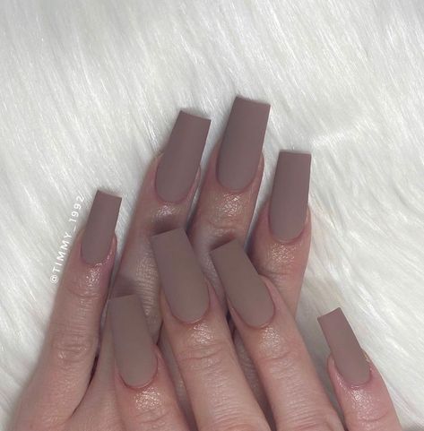 Khloe Kardashian Nails, Kardashian Nails, Taupe Nails, Marble Nails, Nail Pro, Chrome Nails, Khloe Kardashian, Ombre Nails, Acrylic Nails