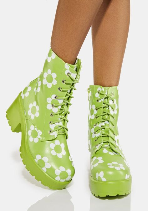 Pakistani Khussa, Heel Combat Boots, Koi Footwear, Funky Shoes, Green Dresses, Aesthetic Shoes, Swag Shoes, Green Flower, Moda Vintage