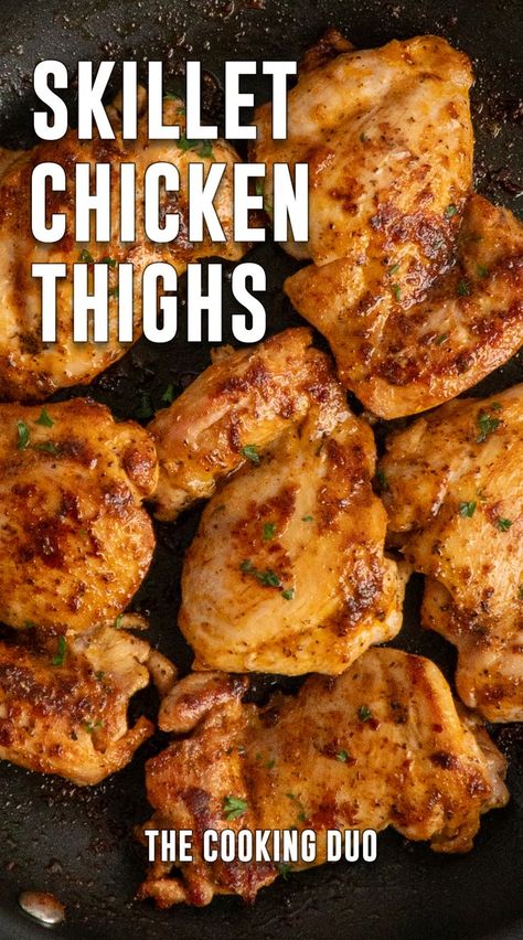 Overhead, look at chicken thighs in a skillet. Best Skillet Chicken, Chicken Thigh Fillet Recipes, Stove Top Chicken Thighs, Skillet Chicken Thighs, Chicken Thigh Seasoning, Juicy Chicken Thighs, Cooking Chicken Thighs, Chicken Thighs Dinner, Easy Skillet Chicken