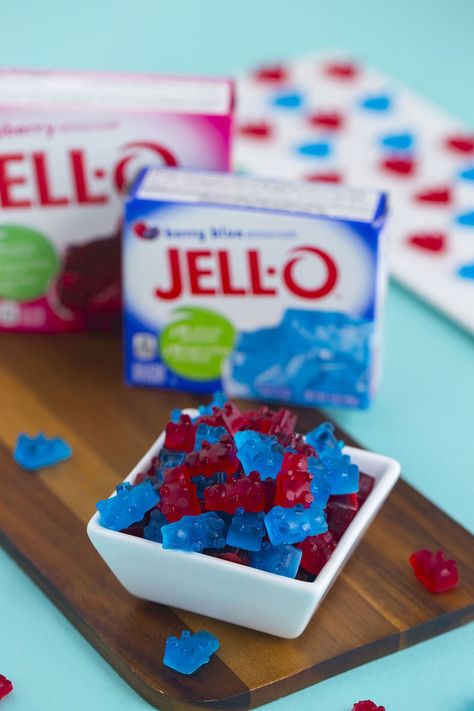 How to make the BEST homemade gummy bears with Jello, gelatin, & water! An easy 3-ingredient Jello gummy bear recipe you can have ready in 45 minutes. Jello Gummy Bear Recipe, Jello Gummies Recipe, Gummy Bear Recipe With Jello, Jello Gummy Bears, Gummy Recipes, Gummy Bear Recipe, Homemade Jello, Jelly Gummies, Homemade Gummy Bears