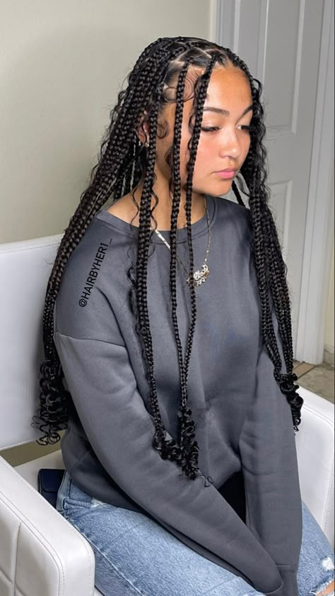 Knotless Box Braids Big Forehead, Round Face Braid Hairstyles, Braids For Big Heads, Easy Goddess Braids, Boho Braids Mixed Girl, Mid Length Goddess Braids, Goddess Braids Side Part, Mixed Girls With Braids, Braids On Mixed Girls