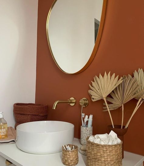 Terracotta Bathroom, Tropical Bathroom Decor, Tiny Loft, Tropical Bathroom, Beach Bathroom Decor, Boho Bathroom, Downstairs Bathroom, Bathroom Inspiration Decor, Upstairs Bathrooms