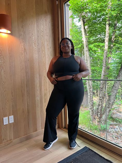 Plus Size Workout Outfits, Athleta Outfit, Athleta Outfits, The Catskills, Without Bra, Catskill Mountains, Mountain Getaway, Plus Size Workout, All Black Looks